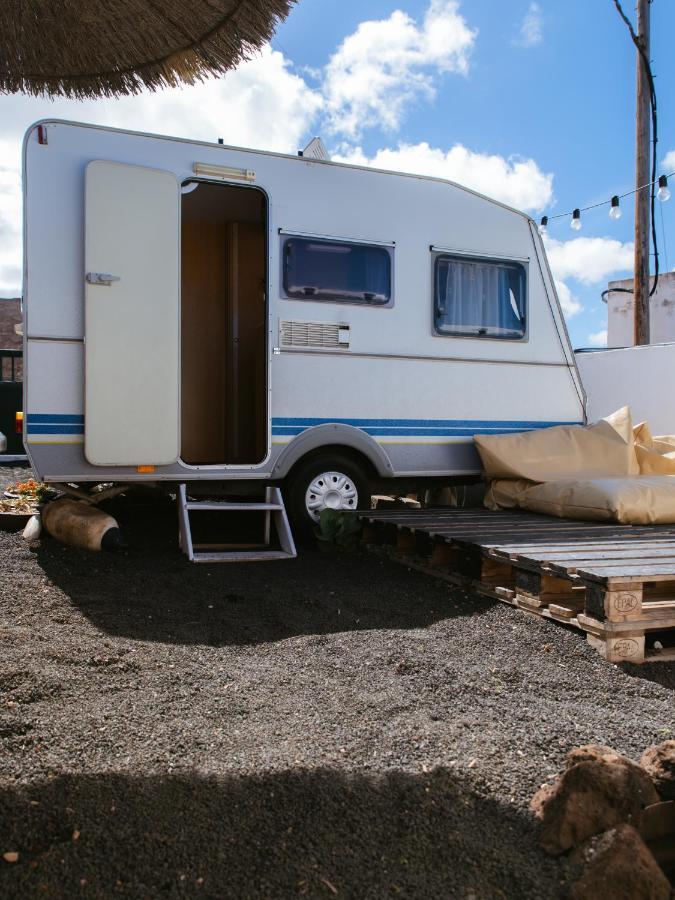 Glamping Caravan Lanzarote Tinajo Exterior photo